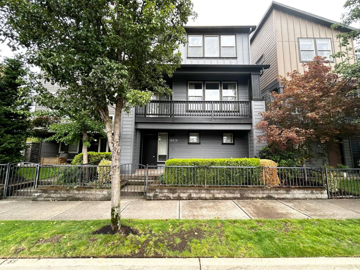 House for rent at 14439 SW Meridian St, Beaverton, OR 97005