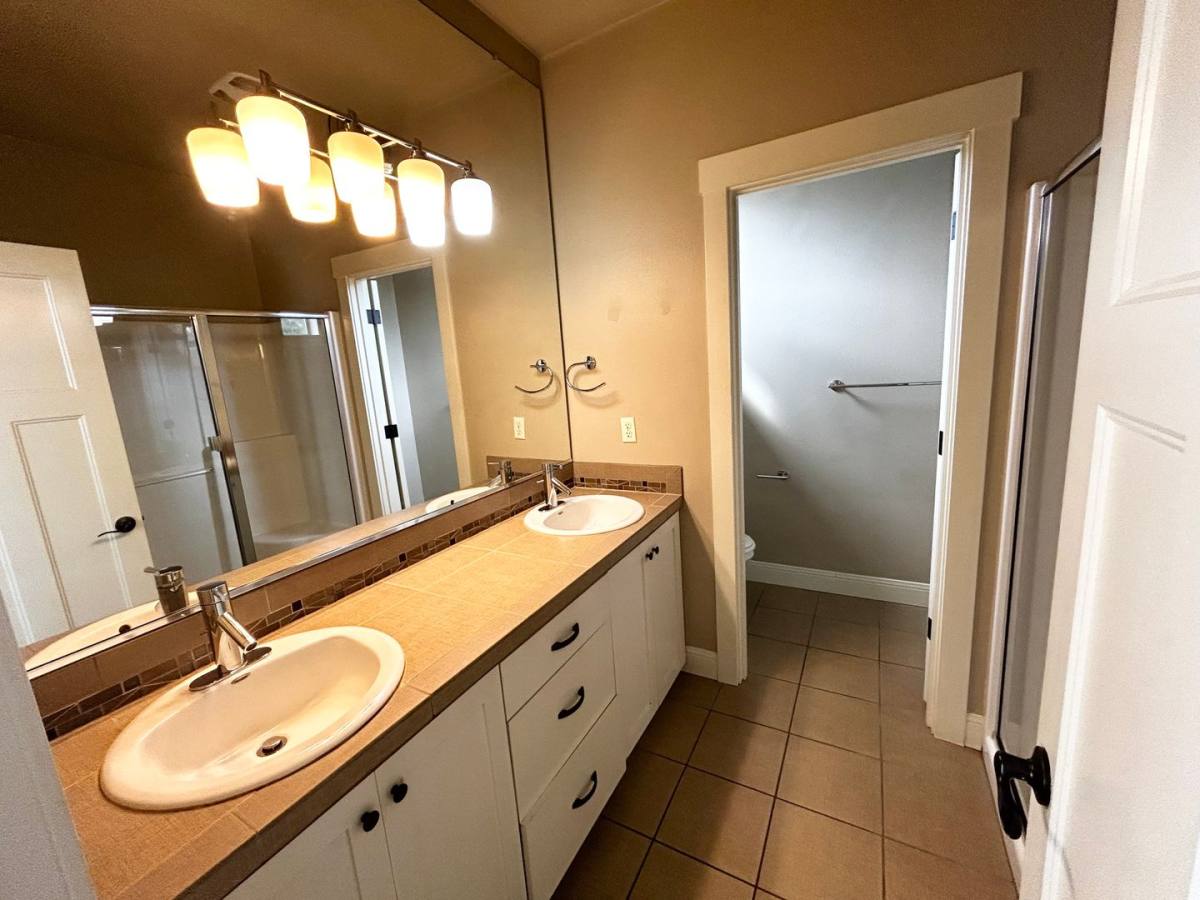 House for rent at 14439 SW Meridian St, Beaverton, OR 97005