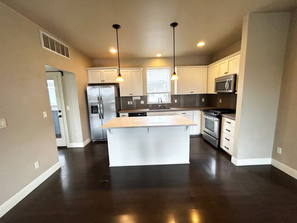 House for rent at 14439 SW Meridian St, Beaverton, OR 97005