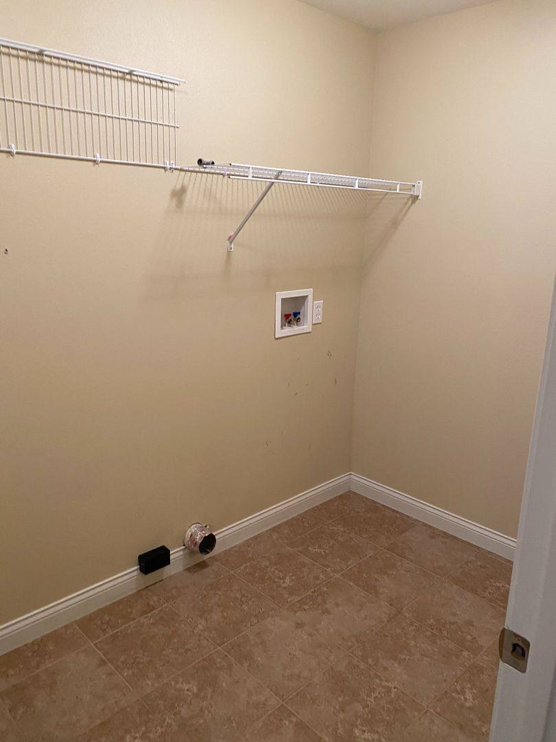 Apartment for rent at 11975 Village Circle, Rolla, MO 65401