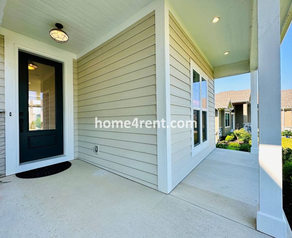 House for rent at 25275 W 114th St, Olathe, KS 66061