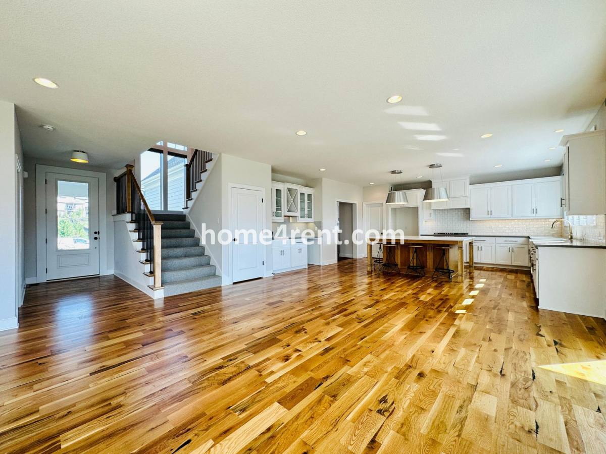 House for rent at 25275 W 114th St, Olathe, KS 66061