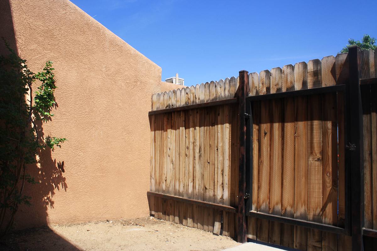 Townhouse for rent at 12030 Menaul Blvdne, Albuquerque, NM 87112