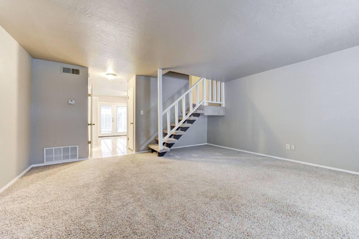 Townhouse for rent at 631 Welston Circle, Norman, OK 73071