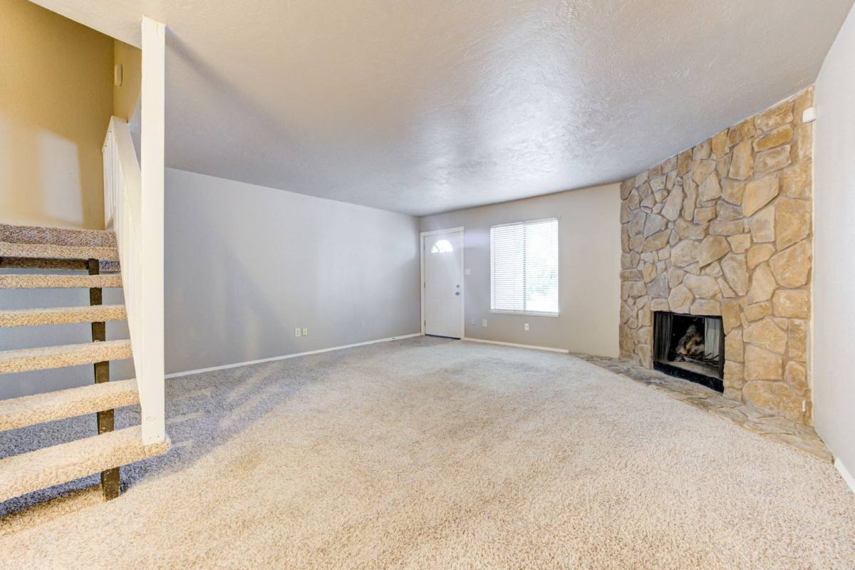 Townhouse for rent at 631 Welston Circle, Norman, OK 73071