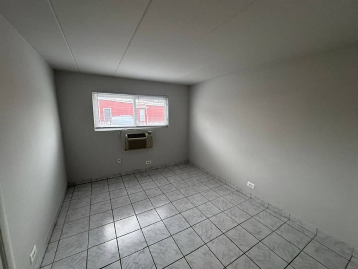 Apartment for rent at 14500 Torrence Ave, Chicago, IL 60633