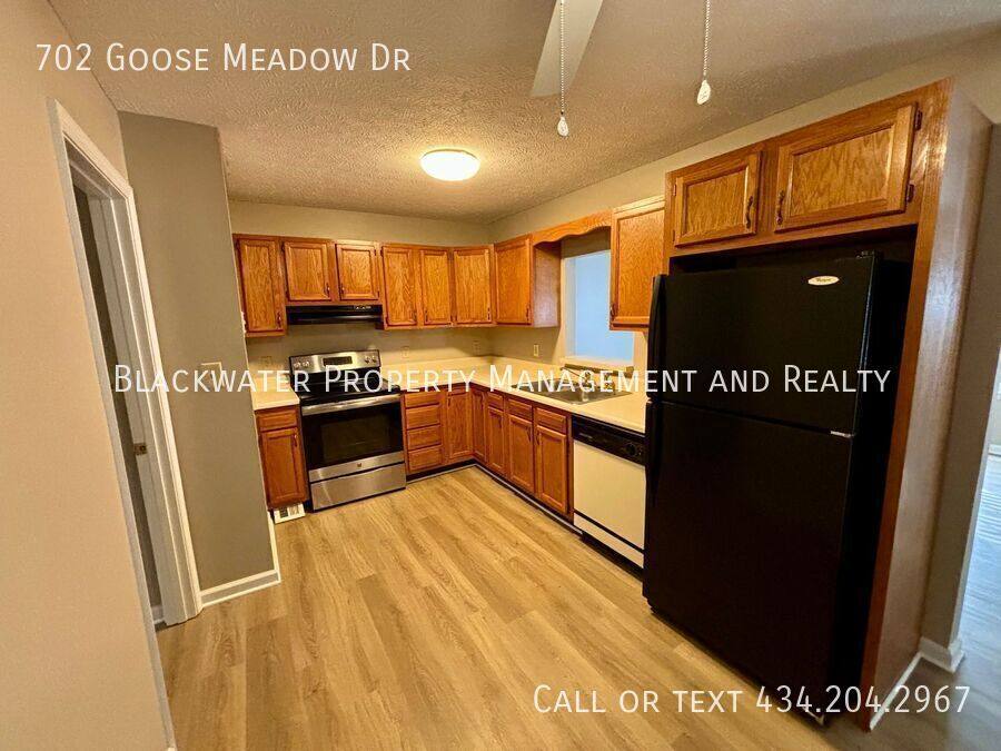 Townhouse for rent at 702 Goose Meadow Dr, Forest, VA 24551