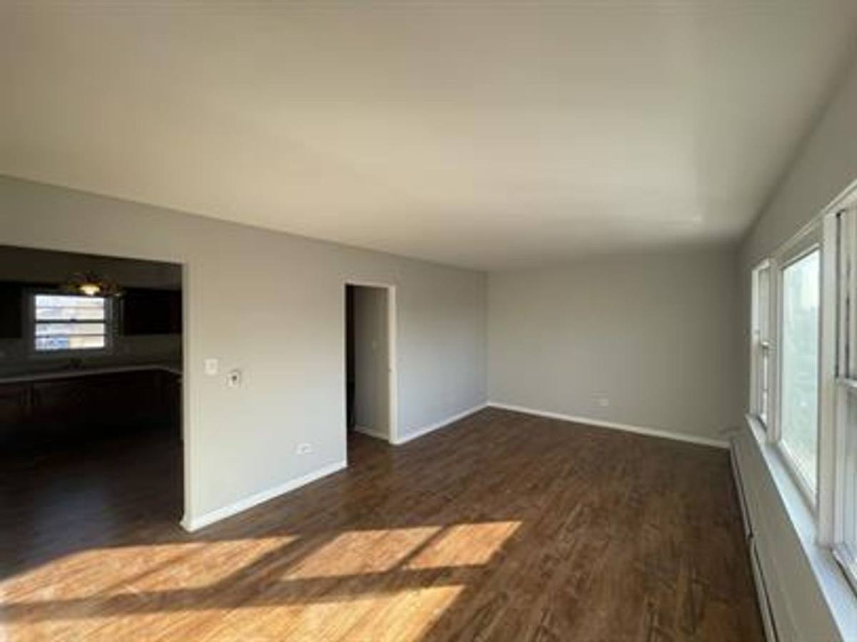 Apartment for rent at 1246 S 57th Ave, Cicero, IL 60804