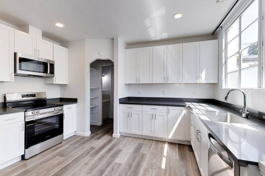Apartment for rent at 2336 Channing Way #A, Berkeley, CA 94704