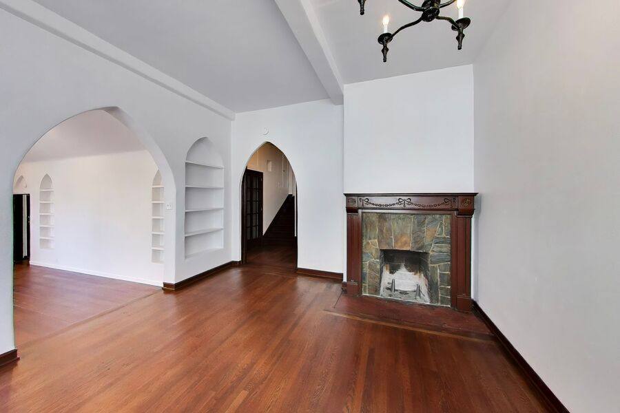 Apartment for rent at 2336 Channing Way #A, Berkeley, CA 94704
