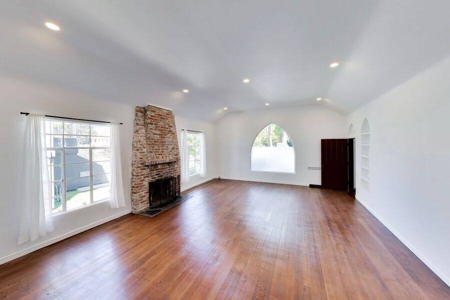 Apartment for rent at 2336 Channing Way #A, Berkeley, CA 94704