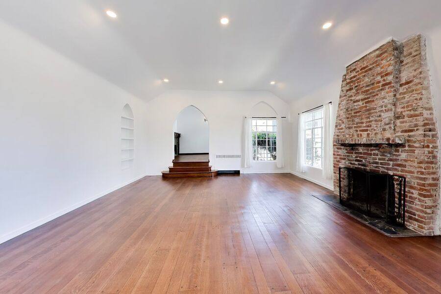 Apartment for rent at 2336 Channing Way #A, Berkeley, CA 94704