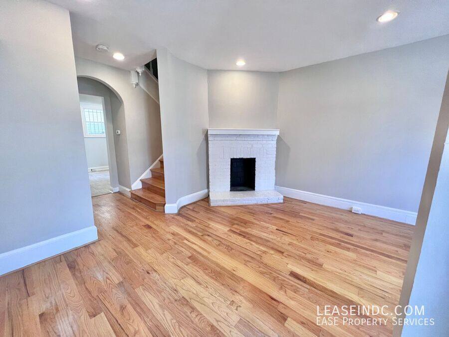 House for rent at 342 Elm St NW, Washington, DC 20001
