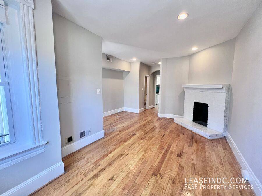 House for rent at 342 Elm St NW, Washington, DC 20001