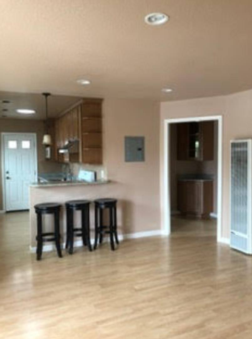 Apartment for rent at 565 Smalley Ave, Hayward, CA 94541