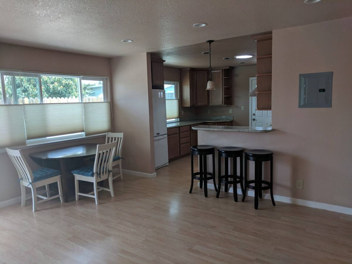 Apartment for rent at 565 Smalley Ave, Hayward, CA 94541