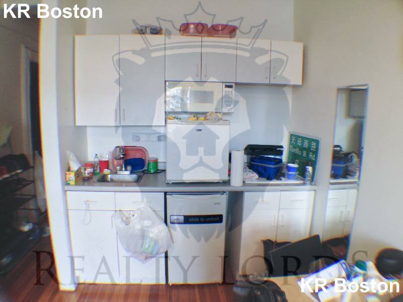 Apartment for rent at 91 Westland Ave, Boston, MA 02115