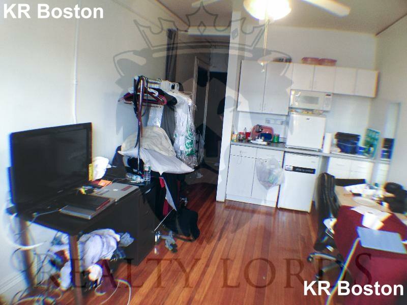 Apartment for rent at 91 Westland Ave, Boston, MA 02115
