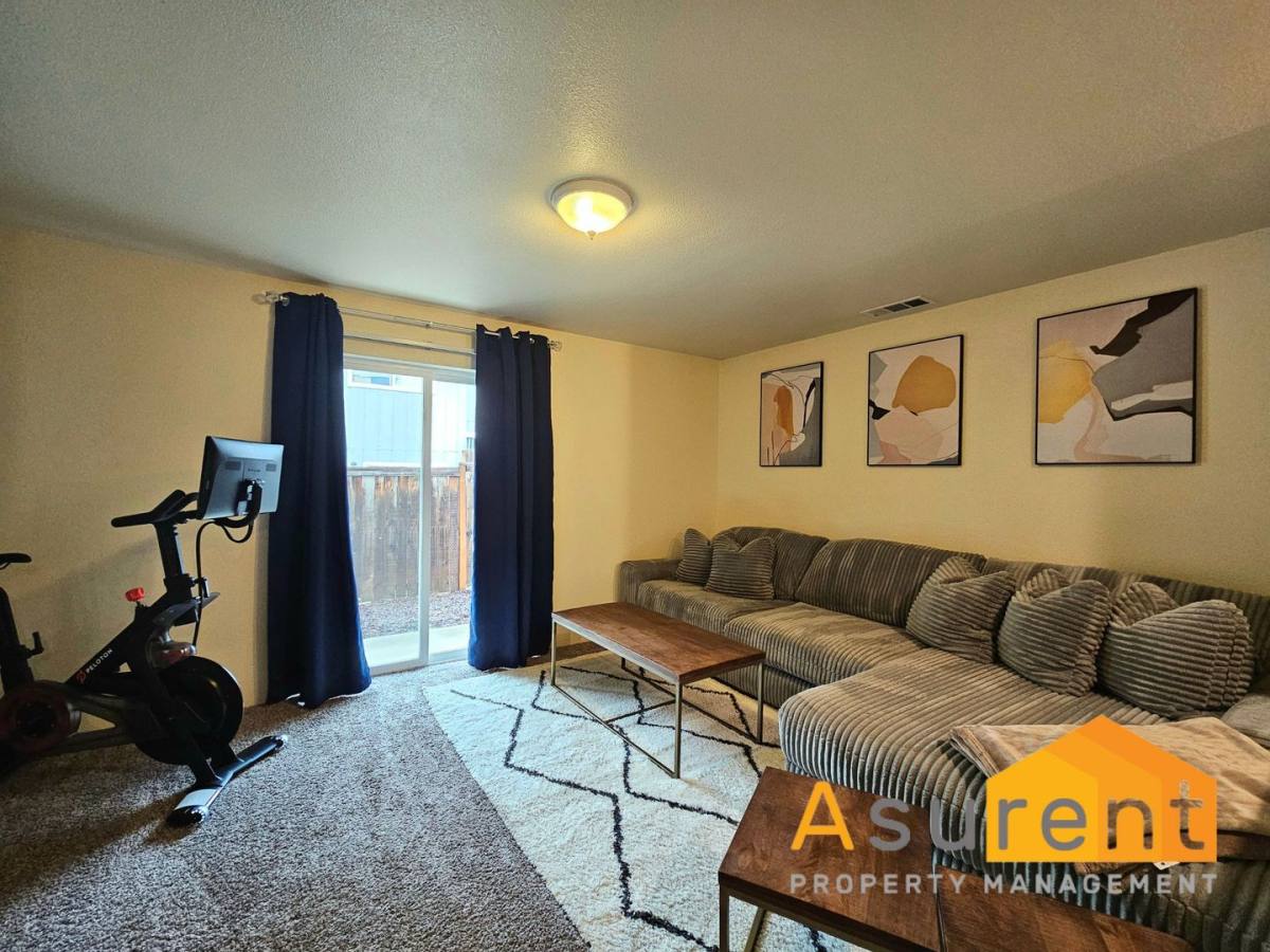 House for rent at 2030 Brookhurst St, Medford, OR 97504