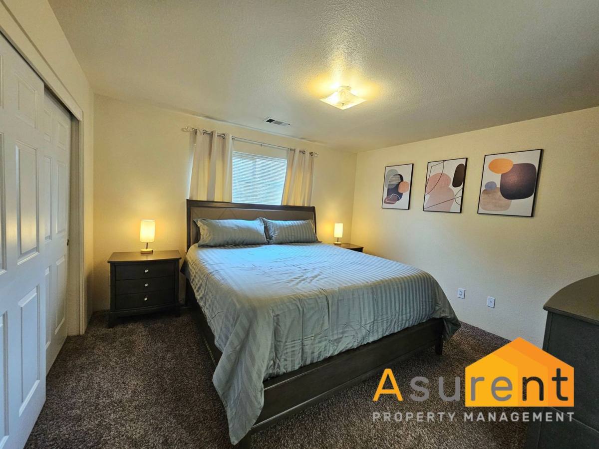 House for rent at 2030 Brookhurst St, Medford, OR 97504