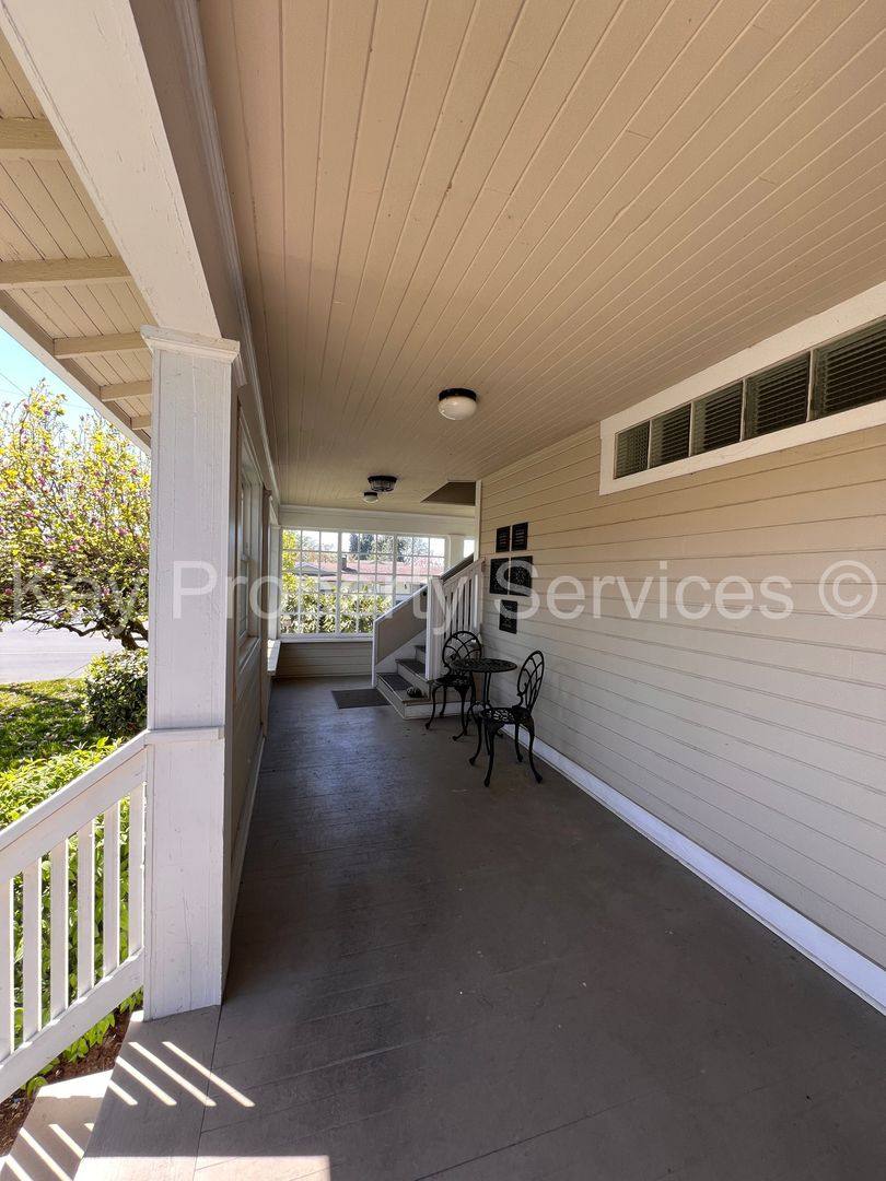 Apartment for rent at 208 Buckeye St, Woodland, WA 98674