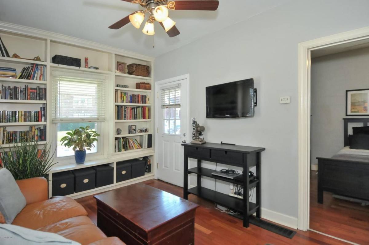 House for rent at 2226 S Shelby St, Louisville, KY 40217
