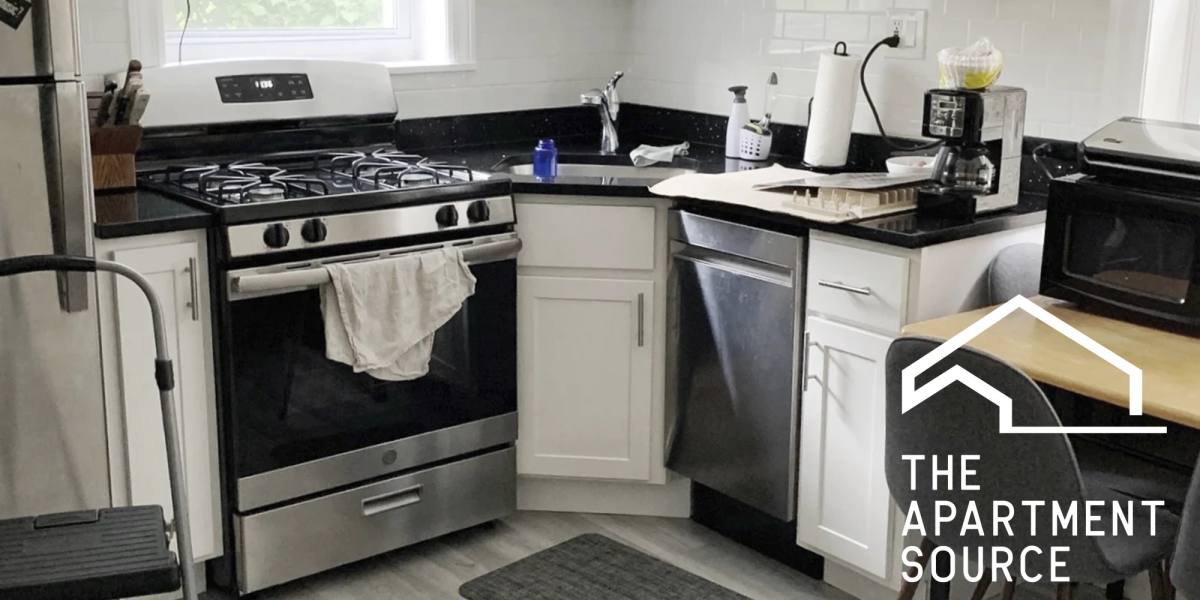 Apartment for rent at 646 W Roscoe St #3N, Chicago, IL 60657