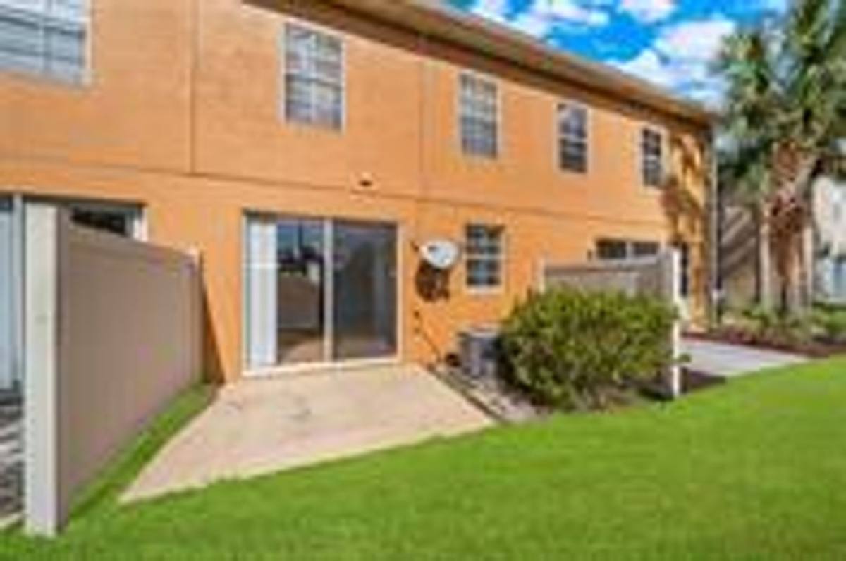 Townhouse for rent at 9434 Silver Buttonwood St, Orlando, FL 32832