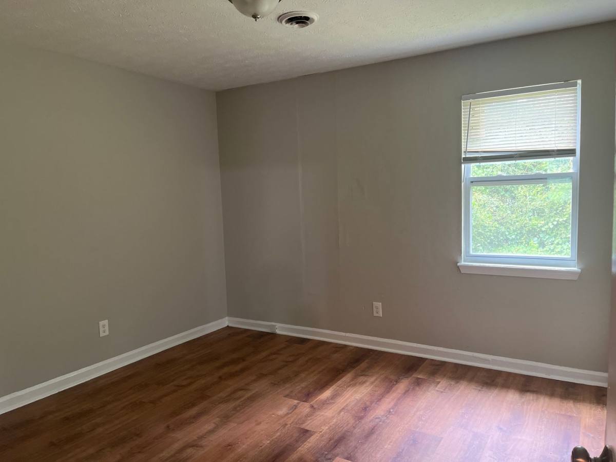 Apartment for rent at 214 Kentucky Ave, Griffin, GA 30223