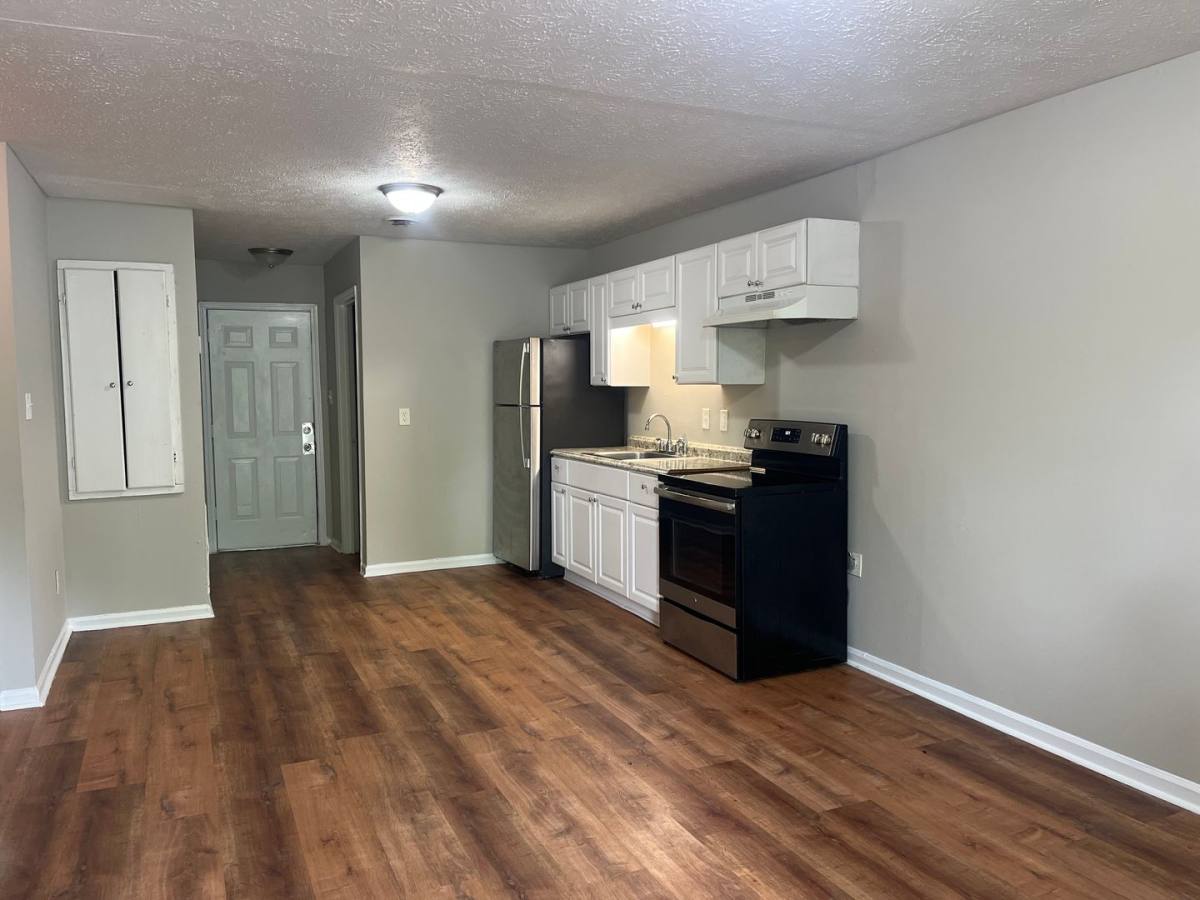 Apartment for rent at 214 Kentucky Ave, Griffin, GA 30223