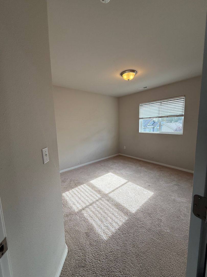 House for rent at 9922 13th St SE, Lake Stevens, WA 98258