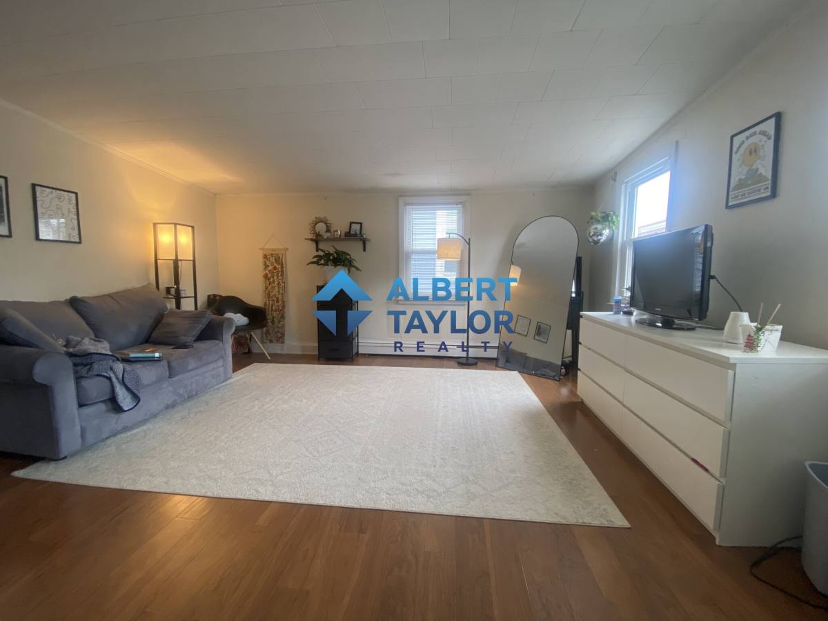 Apartment for rent at 49 Boylston St #2, Brookline, MA 02446