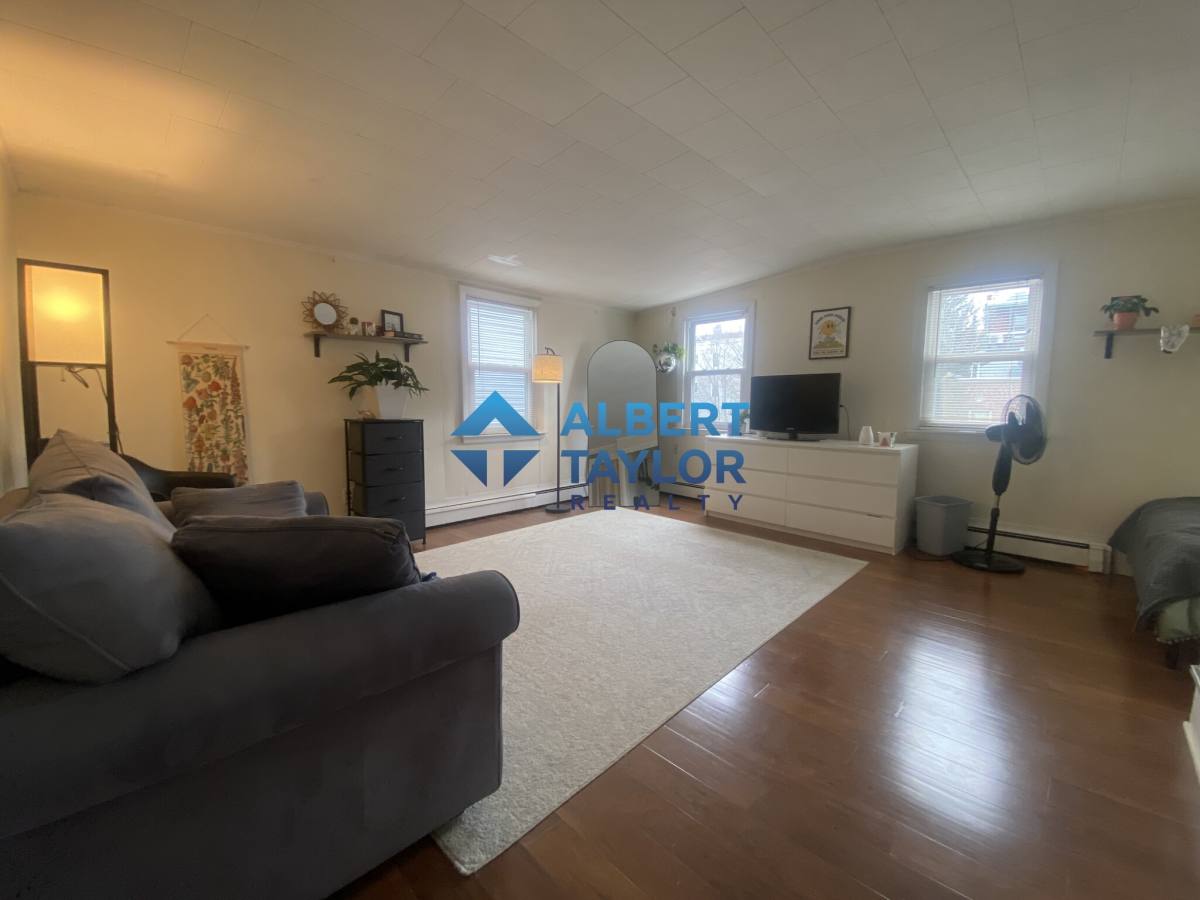 Apartment for rent at 49 Boylston St #2, Brookline, MA 02446