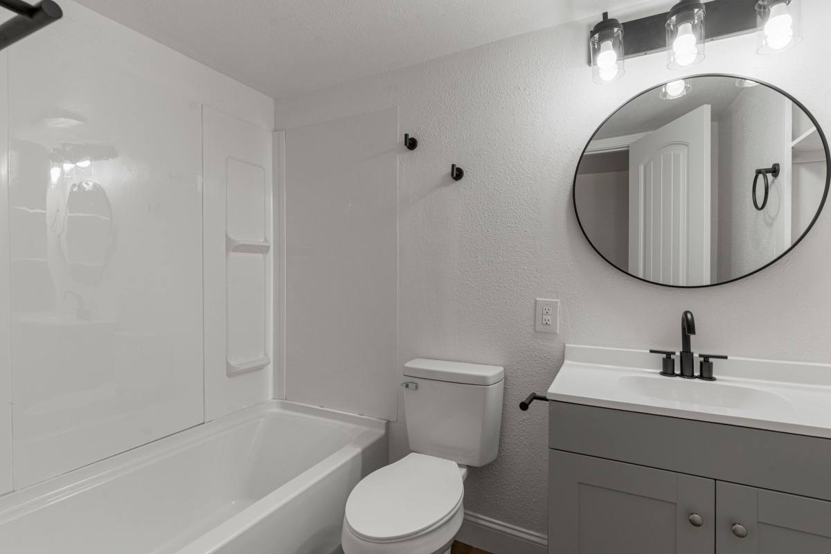 Apartment for rent at 758 Plaza Dr, Jenks, OK 74037