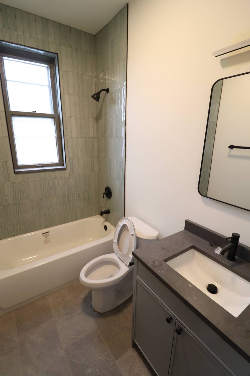Apartment for rent at 2101 W Evergreen, Chicago, IL 60622