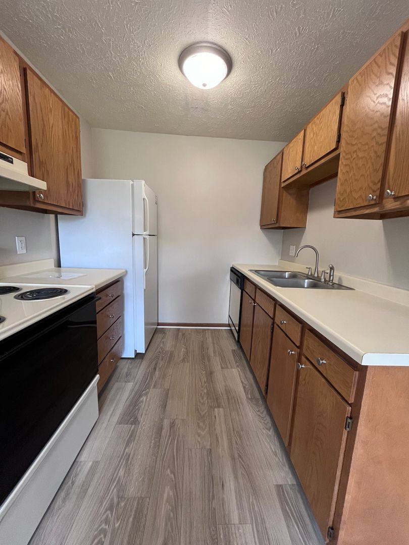 Apartment for rent at 801 E Springhill Dr, Terre Haute, IN 47802