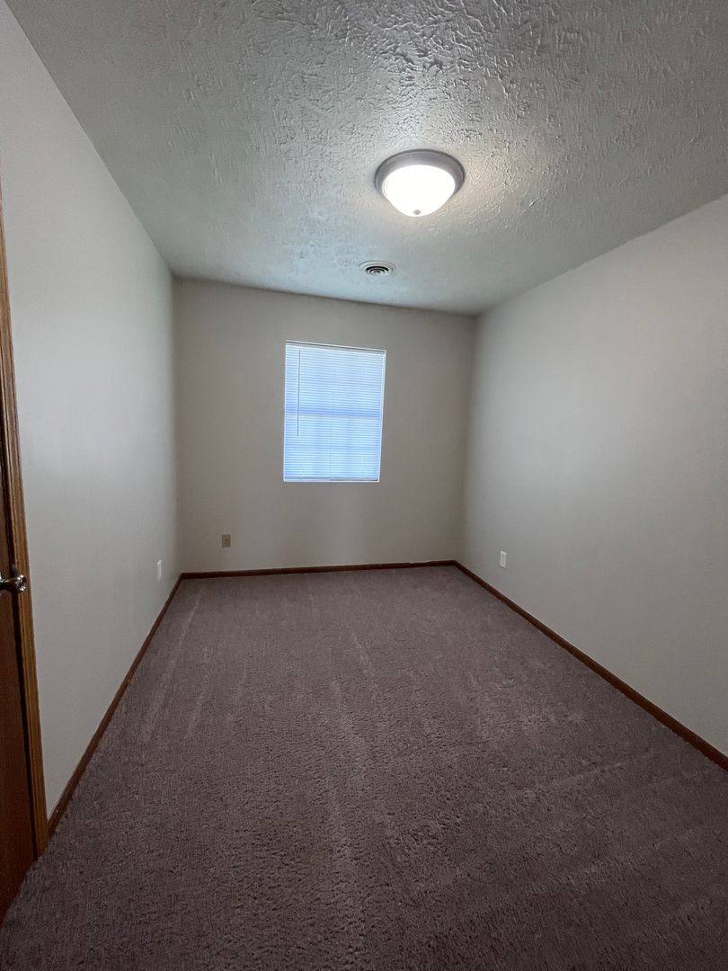 Apartment for rent at 801 E Springhill Dr, Terre Haute, IN 47802