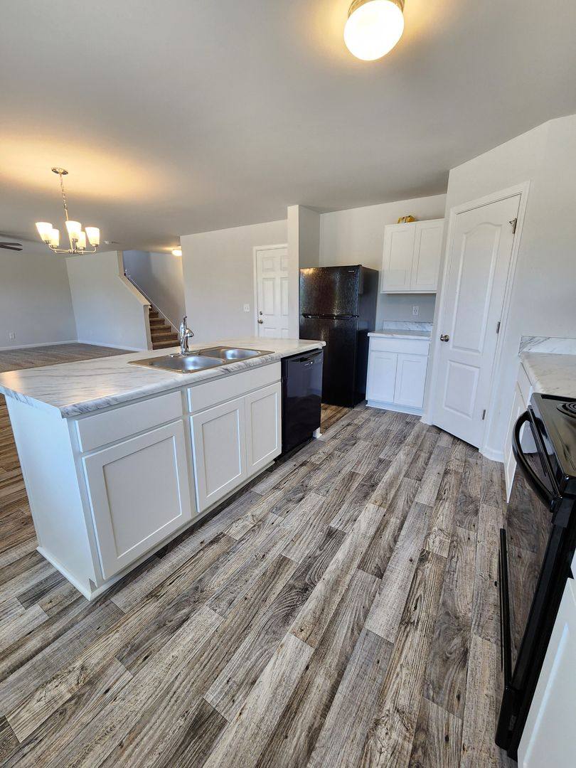 House for rent at 925 Sapphire Stone Lane, Hope Mills, NC 28348