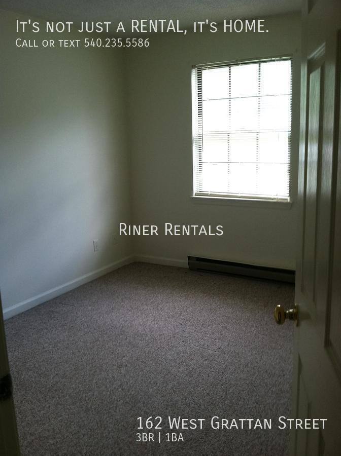 Apartment for rent at 162 W Grattan St, Harrisonburg, VA 22801