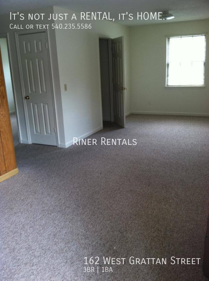 Apartment for rent at 162 W Grattan St, Harrisonburg, VA 22801