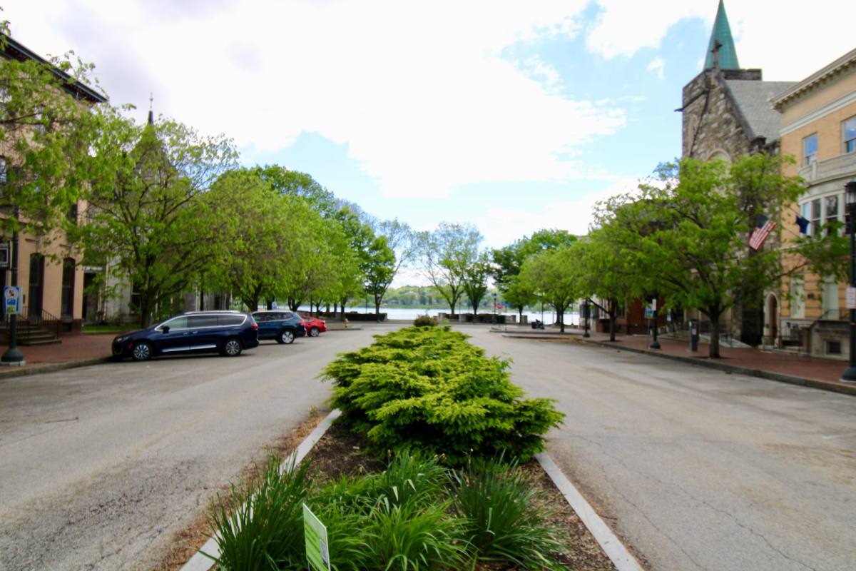 Apartment for rent at 130 State St, Harrisburg, PA 17101