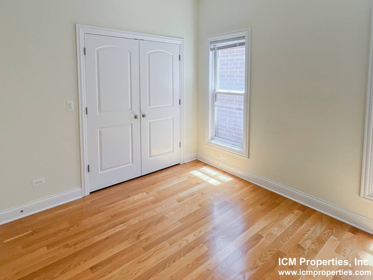 Apartment for rent at 2328 N Greenview Ave #3, Chicago, IL 60614