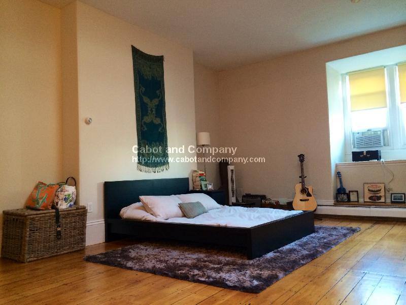 Apartment for rent at 115 Beacon St #11, Boston, MA 02116