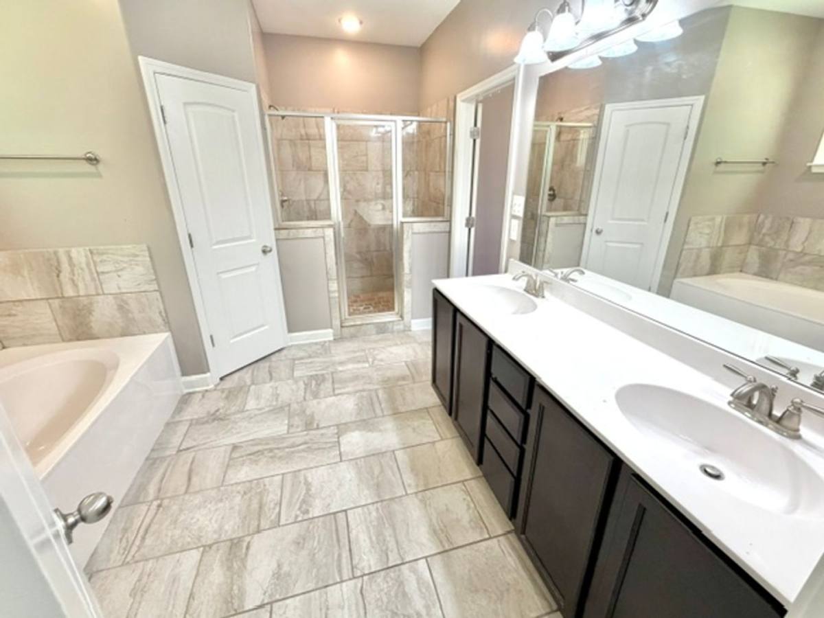 Apartment for rent at 8636 Birnham Cove, Olive Branch, MS 38654