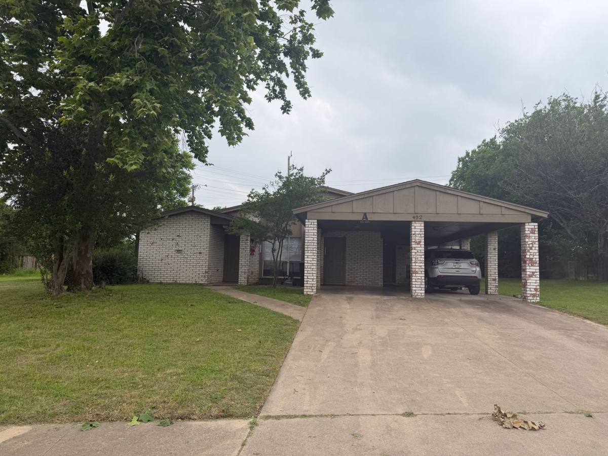 Apartment for rent at 402 Skyline Dr, Killeen, TX 76541