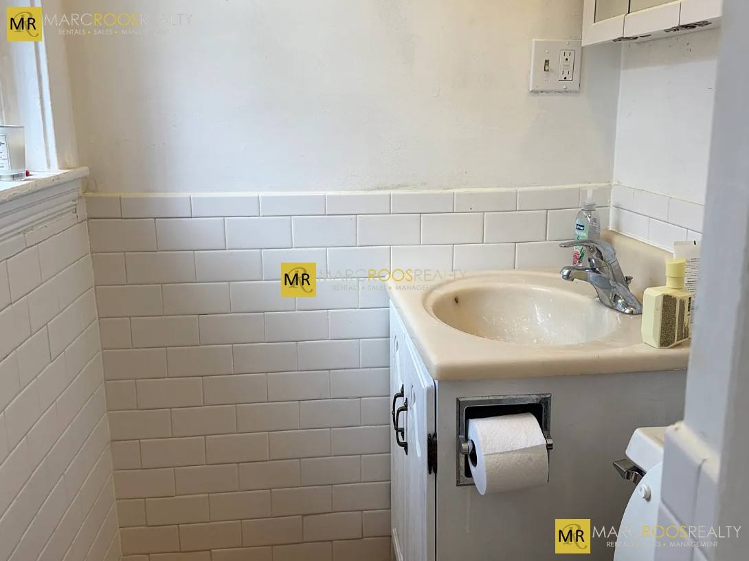 Condo for rent at 250 Commonwealth Ave #20, Boston, MA 02116