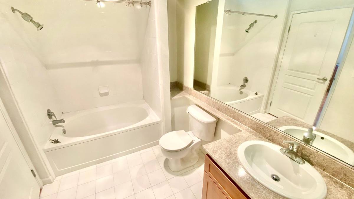 Apartment for rent at 5855 Horton St, Emeryville, CA 94608