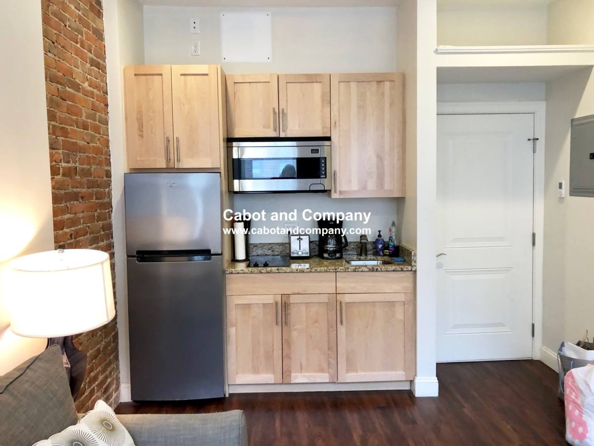 Apartment for rent at 19 Cumberland St #2, Boston, MA 02115
