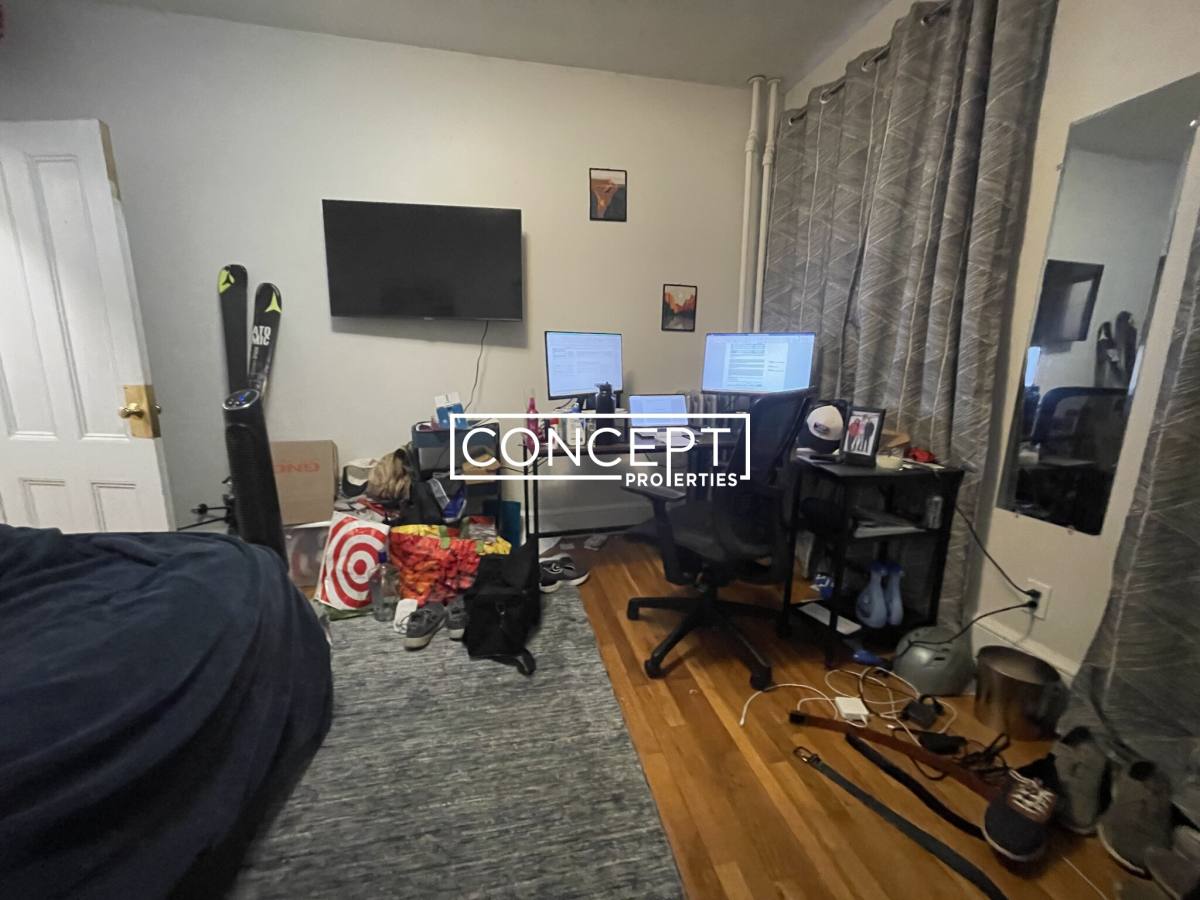 Apartment for rent at 40 Cedar St #1L, Somerville, MA 02143