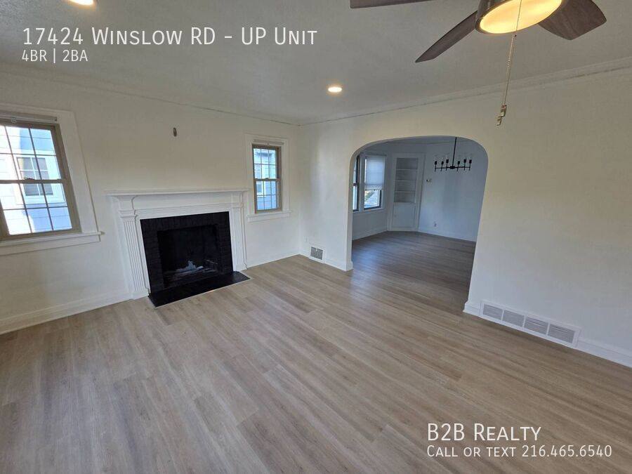 Apartment for rent at 17424 Winslow Rd #UP, Cleveland, OH 44120